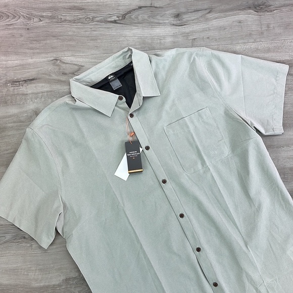 QUIKSILVER - WATERMAN TECH SHIRT - Picture 2 of 10